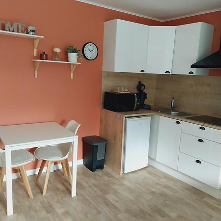 Superbe Grand Studio Tout Confort Avec Exterieur Poussan Екстериор снимка